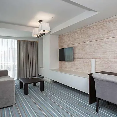 Atlantic Garden Hotel 5*